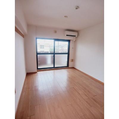 カレント 201【管理NO：1-011944401-02010】 ★家具家電は申し込み後に搬入します★ ★2026年11月上旬入居可能★の物件画像