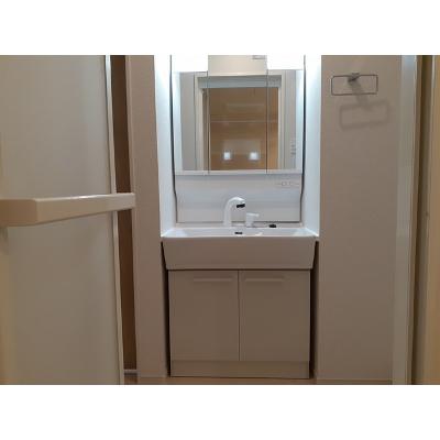 コッツ　ウォルズ　ガーデン 204【管理NO：1-027303301-02040】 ★家具家電は申し込み後に搬入します★ ★2026年12月中旬入居可能★の物件画像