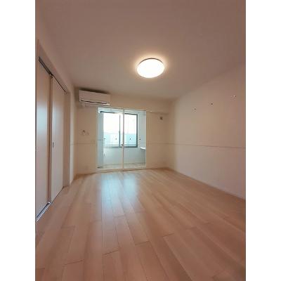 ロイヤルウエスト　Ⅴ 102【管理NO：1-025709101-01020】 ★家具家電は申し込み後に搬入します★の物件画像