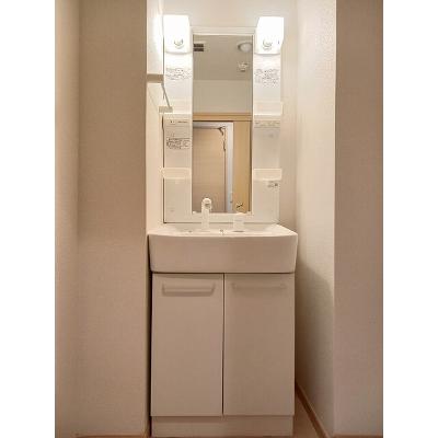 レイ　ペーラ 106【管理NO：1-016060501-01060】 ★家具家電は申し込み後に搬入します★ ★2026年12月上旬入居可能★の物件画像