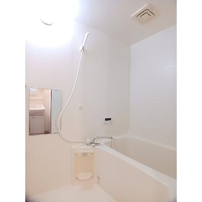 サウスウィンド 202【管理NO：1-011845701-02020】 ★家具家電は申し込み後に搬入します★の物件画像