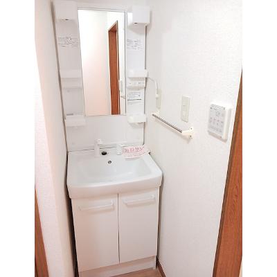 サニーフォレストＣ 102【管理NO：1-010787703-01020】 ★家具家電は申し込み後に搬入します★の物件画像