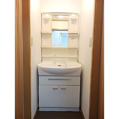 ラ・プラージュⅡ 203【管理NO：1-012801301-02030】 ★家具家電は申し込み後に搬入します★の物件画像
