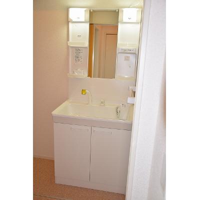 サンシャイン南山 206【管理NO：1-021746601-02050】 ★家具家電は申し込み後に搬入します★の物件画像