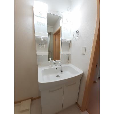 ラフレシール 201【管理NO：1-016106801-02010】 ★家具家電は申し込み後に搬入します★ ★2026年12月上旬入居可能★の物件画像