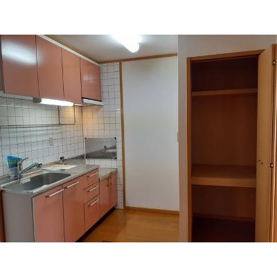 サニー　コート 102【管理NO：1-012768101-01020】 ★家具家電は申し込み後に搬入します★ ★2026年10月下旬入居可能★の物件画像