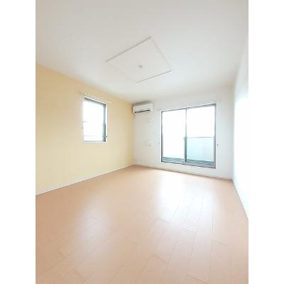 グラース　ヴァイオレット 201【管理NO：1-018554201-02010】 ★家具家電は申し込み後に搬入します★ ★2026年11月上旬入居可能★の物件画像