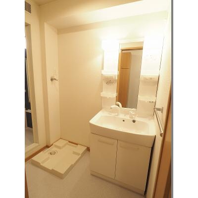 サンリット・バーミィ 102【管理NO：1-015042801-01020】 ★家具家電は申し込み後に搬入します★ ★2026年12月上旬入居可能★の物件画像