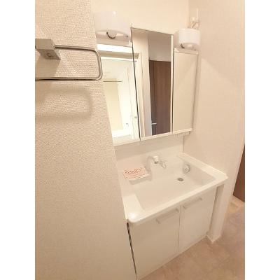 トレスプエンテ　Ⅱ 102【管理NO：1-026973602-01020】 ★家具家電は申し込み後に搬入します★ ★2026年11月上旬入居可能★の物件画像