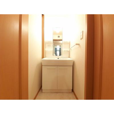 プラシードＡ 102【管理NO：1-015378301-01020】 ★家具家電は申し込み後に搬入します★ ★2026年11月中旬入居可能★の物件画像