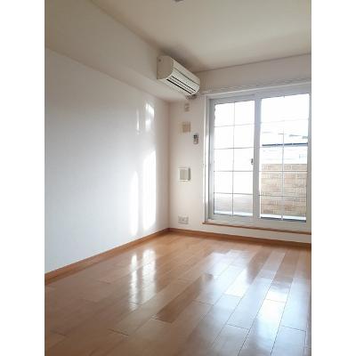 ノーブル・フラワーＢ 203【管理NO：1-013679602-02030】 ★家具家電は申し込み後に搬入します★ ★2026年12月上旬入居可能★の物件画像