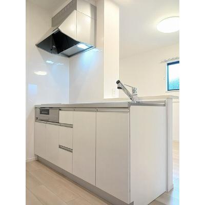 カミーノ　アムレト　Ⅲ 201【管理NO：1-027978203-02010】 ★家具家電は申し込み後に搬入します★ ★2026年11月中旬入居可能★の物件画像
