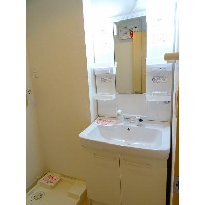 リバーサイドハピネス 104【管理NO：1-020150801-01040】 ★家具家電は申し込み後に搬入します★ ★2026年12月中旬入居可能★の物件画像