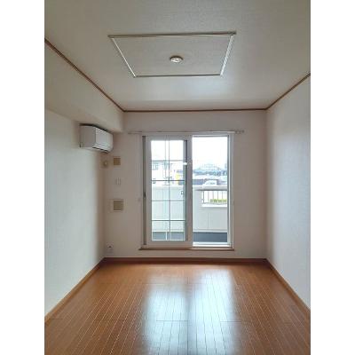 榛の木 205【管理NO：1-013468801-02040】 ★家具家電は申し込み後に搬入します★ ★2026年12月中旬入居可能★の物件画像