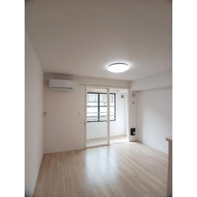 カーサガウディ 202【管理NO：1-028401101-02020】 ★家具家電は申し込み後に搬入します★ ★2026年11月上旬入居可能★の物件画像