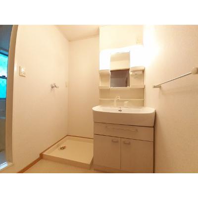 レジェント 101【管理NO：1-012793701-01010】 ★家具家電は申し込み後に搬入します★ ★2026年12月上旬入居可能★の物件画像