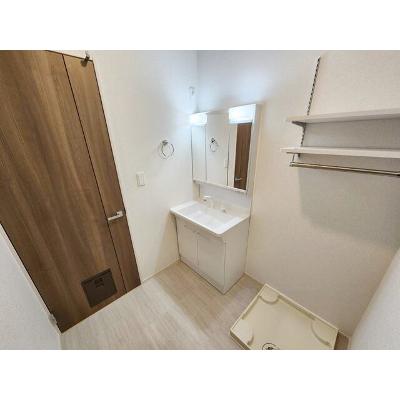 フレシール川東 203【管理NO：1-027981401-02030】 ★家具家電は申し込み後に搬入します★ ★2026年12月上旬入居可能★の物件画像