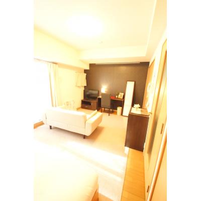 メゾンドシャルマン【102号室】駅チカ２駅５路線利用可で利便性◎　敷地内LUUPあり！　【インターネット無料・カード決済可・安心のオートロックつき！】コンビニ至近🚙の物件画像