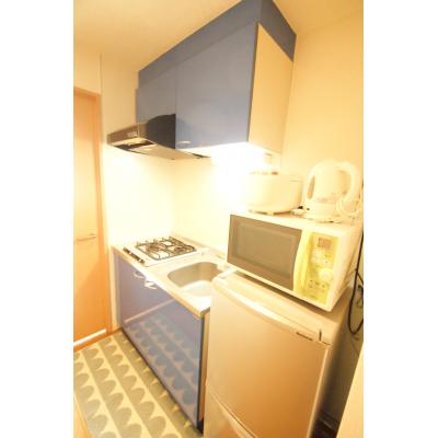 メゾンドシャルマン【102号室】駅チカ２駅５路線利用可で利便性◎　敷地内LUUPあり！　【インターネット無料・カード決済可・安心のオートロックつき！】コンビニ至近🚙の物件画像