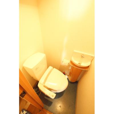 メゾンドシャルマン【102号室】駅チカ２駅５路線利用可で利便性◎　敷地内LUUPあり！　【インターネット無料・カード決済可・安心のオートロックつき！】コンビニ至近🚙の物件画像