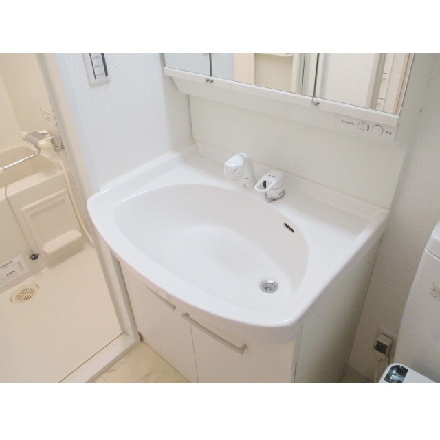 マンスリーリブマックス横浜石川町グランフォース★『25平米・駅3分』【独立洗面・浴室乾燥付】≪エクセレントシリーズ≫の物件画像