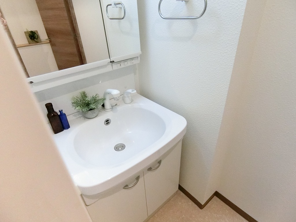 マンスリーリブマックス広島八丁堀AMAKO■3rd『ツインベッド』【NET対応・洗浄機能付便座・浴室乾燥機】≪エクセレントシリーズ≫の物件画像