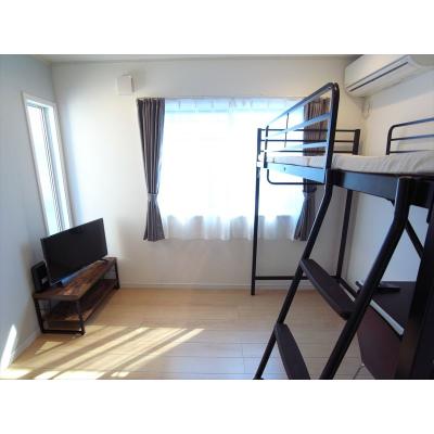 Bizroom／エルマーナB　2016年築のキレイな物件です！ネット無料！！の物件画像