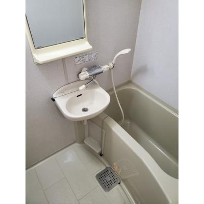 OneLife東銀座アバント【浴室乾燥機,バストイレ別,2口コンロ,★新橋演舞場至近！】の物件画像