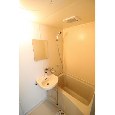 Bizroom／第２山田ビル402　【アクセス◎】駅近・１ＬＤＫ！買物便利！24Hスーパー至近！の物件画像