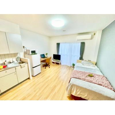 【愛知県豊田市/豊田市駅/駐車場/無料Wi-Fi/バストイレ別/洋室8.5帖】スパークルムライ ファミマンの間取り図