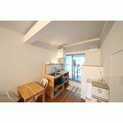 【新宿】長期滞在に最適◎静かで落ち着いた1K丨SMI:RE STAY YOYOGI ANNEX申302(1)の間取り図