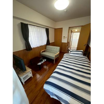 【トーマス壺屋405号室】牧志駅 徒歩14分・駐車場1台無料（軽自動車専用）の間取り図