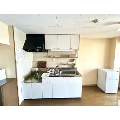 ✨ Wi-Fi無料 📶 六軒駅より徒歩８分 🚙 駐車場アリ🚙  🔶マンスリーベースＪＰ🔶　【G028】の間取り図