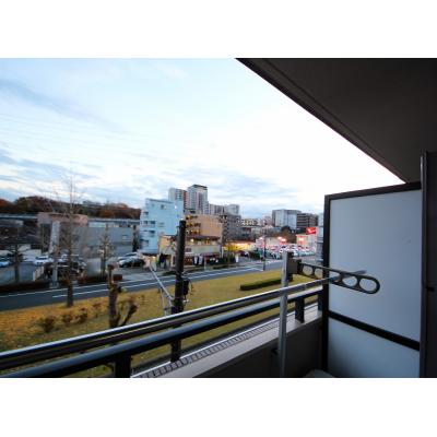 ユニオンマンスリー多摩センター１　305　1K・セミダブル☆■人気のバストイレ別♪デスク＆チェア付き♪２ドア冷蔵庫でたっぷり収納♪の地図画像