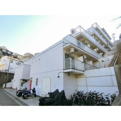 ●2026年3月14日から入居可●ユニオンマンスリー京急富岡１　105　1R・シングル☆人気のデスク＆チェア付き♪■京急本線「京急富岡駅」徒歩7分の地図画像