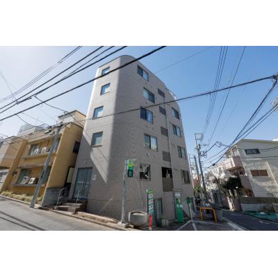 新宿駅まで乗換不要！/交通アクセス抜群/広々としたお部屋/コルティーレ四谷本塩町 103の地図画像