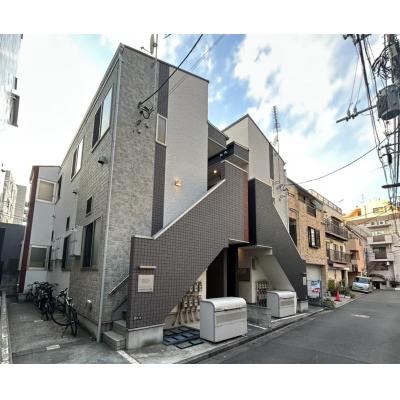 ONLY新宿１【🌈WIFI・管理費０円キャンペーン🌈】最上階、バストイレ別✨３駅・３路線利用可能でアクセス良好🎵　＜＜。＋期間限定！光熱費・管理費無料キャンペーン中。＋＞＞の地図画像