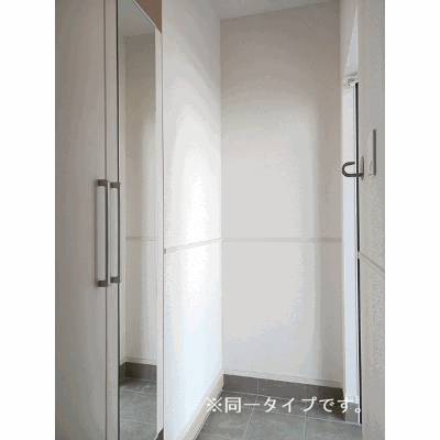 グラース　アン 102【管理NO：1-028358101-01020】 ★家具家電は申し込み後に搬入します 2026年08月上旬入居可能の地図画像