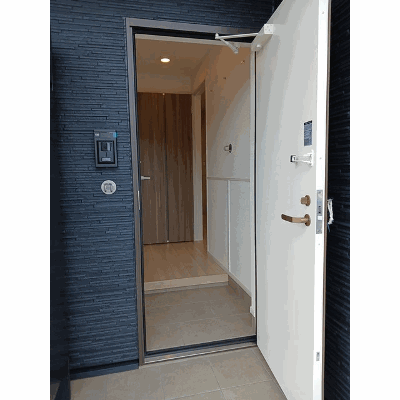 アンソレイエ高浜Ⅰ 106【管理NO：1-027633701-01050】 ★家具家電は申し込み後に搬入します 2026年08月中旬入居可能の地図画像